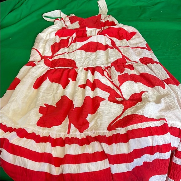 Nine West Dresses & Skirts - Nine West Cream and red Smocked Dress used very good condition just for you